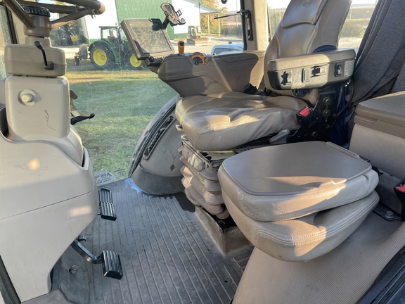 2016 John Deere 8370R Tractor