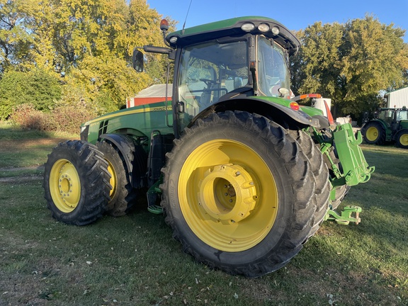 2016 John Deere 8370R Tractor