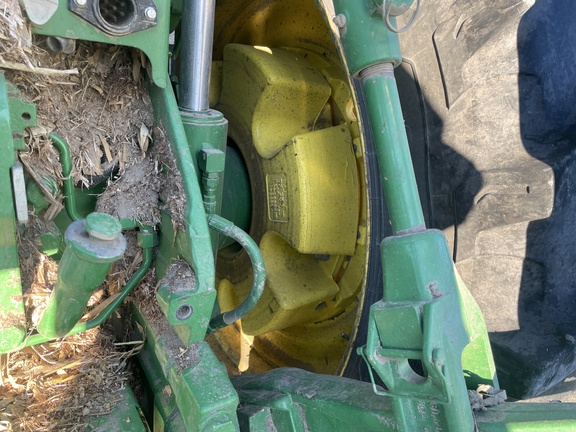 2016 John Deere 8370R Tractor