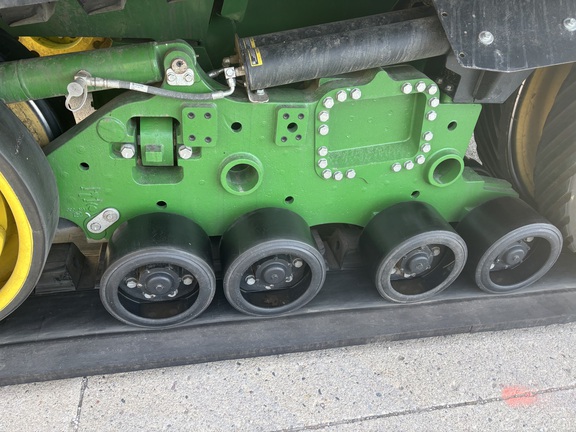 2023 John Deere 9RT 570 Tractor Rubber Track