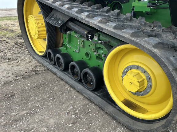2025 John Deere 9RT 590 Tractor Rubber Track