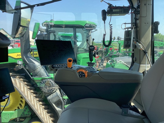 2025 John Deere 9RX 770 Tractor Rubber Track