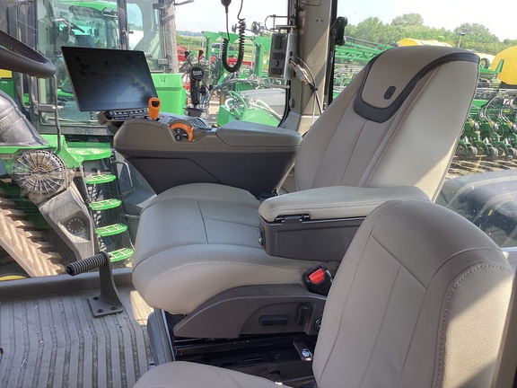 2025 John Deere 9RX 770 Tractor Rubber Track