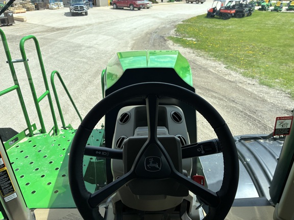 2025 John Deere 800R Sprayer/High Clearance