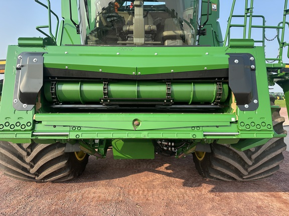 2025 John Deere X9 1100 Combine