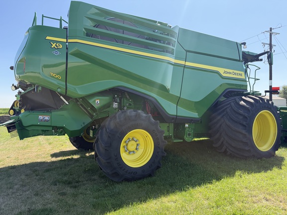 2025 John Deere X9 1100 Combine