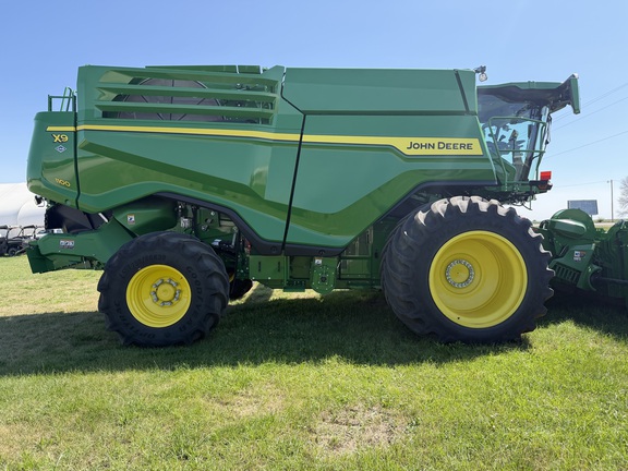 2025 John Deere X9 1100 Combine