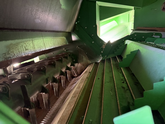 2025 John Deere X9 1100 Combine