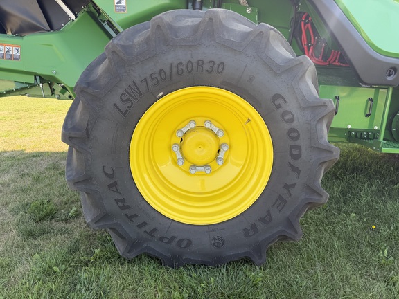2025 John Deere X9 1100 Combine