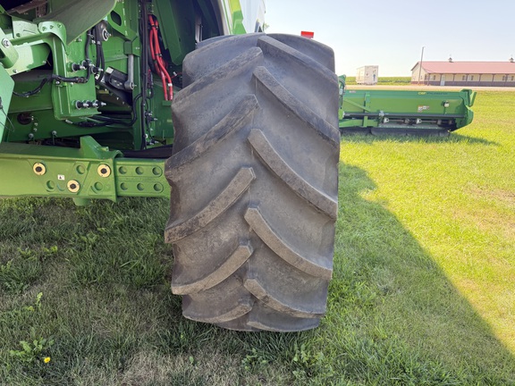 2025 John Deere X9 1100 Combine