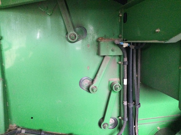 2009 John Deere 9570 STS Combine