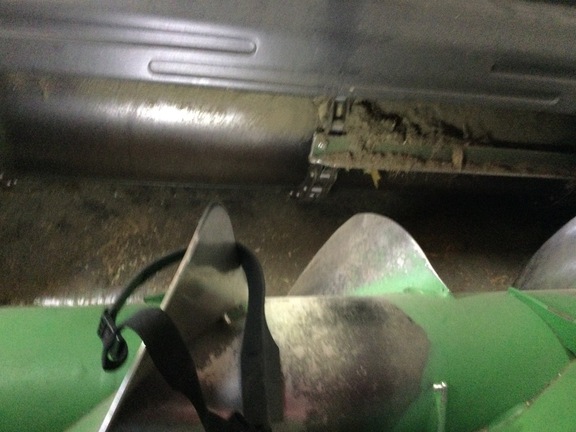 2009 John Deere 9570 STS Combine