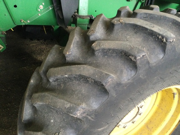 2009 John Deere 9570 STS Combine