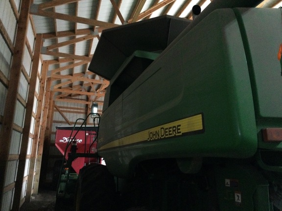 2009 John Deere 9570 STS Combine