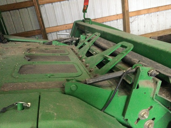 2009 John Deere 9570 STS Combine