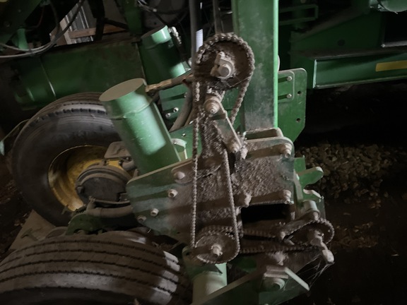 2004 John Deere 1770NT CCS Planter