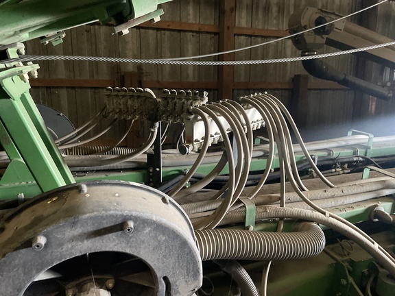 2004 John Deere 1770NT CCS Planter