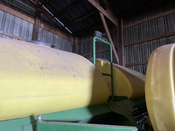 2004 John Deere 1770NT CCS Planter