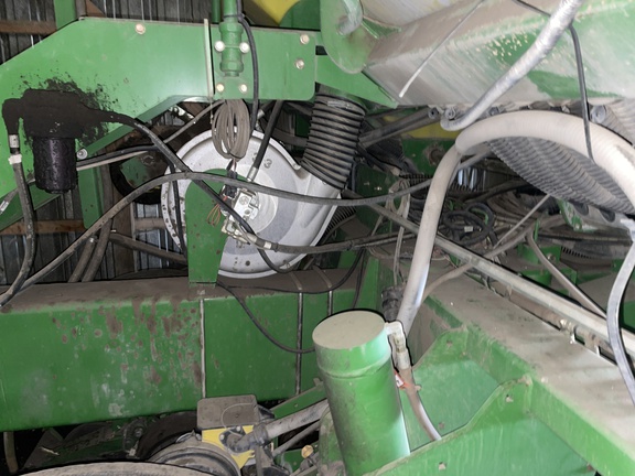 2004 John Deere 1770NT CCS Planter