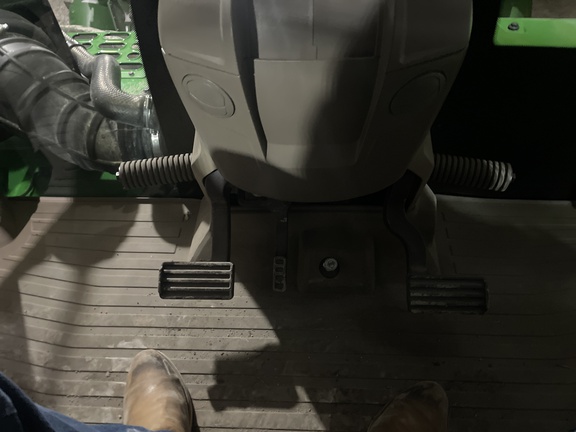 2024 John Deere 9R 590 Tractor 4WD