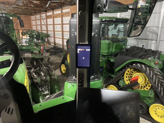 2024 John Deere 9R 590 Tractor 4WD