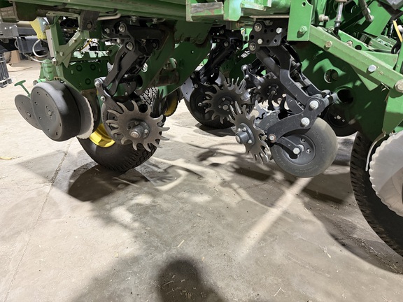 2009 John Deere 1770NT CCS Planter