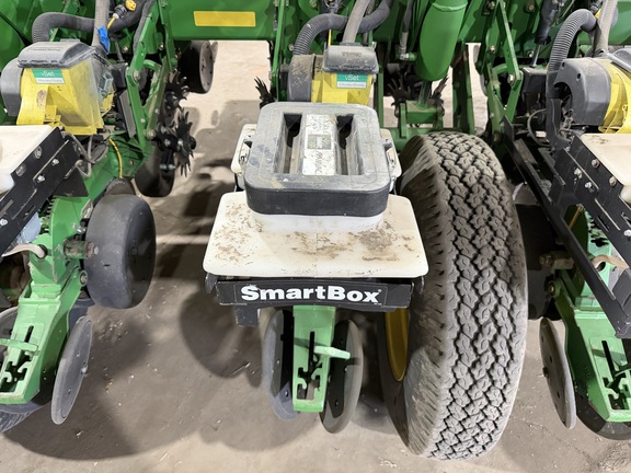 2009 John Deere 1770NT CCS Planter