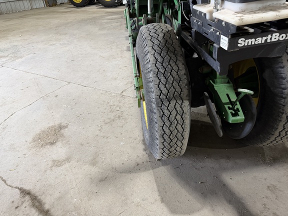 2009 John Deere 1770NT CCS Planter