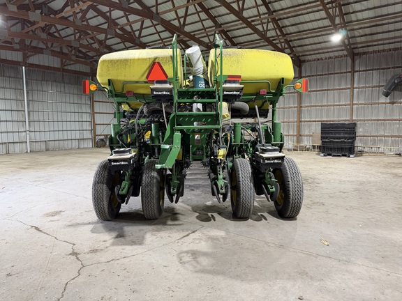 2009 John Deere 1770NT CCS Planter