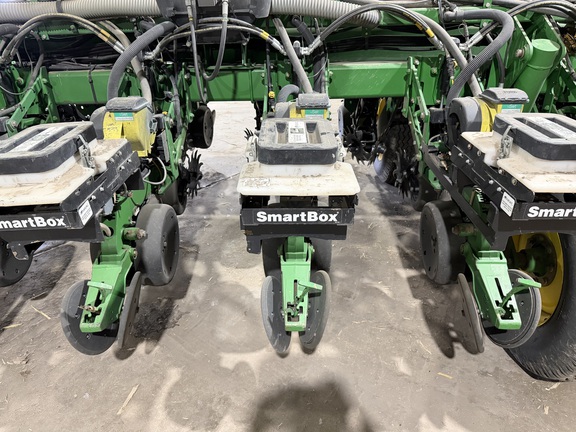 2009 John Deere 1770NT CCS Planter