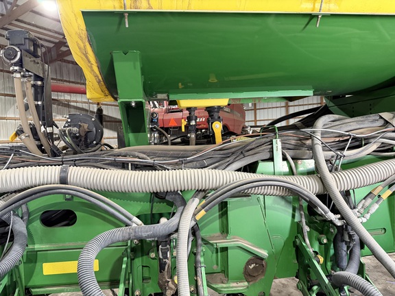 2009 John Deere 1770NT CCS Planter