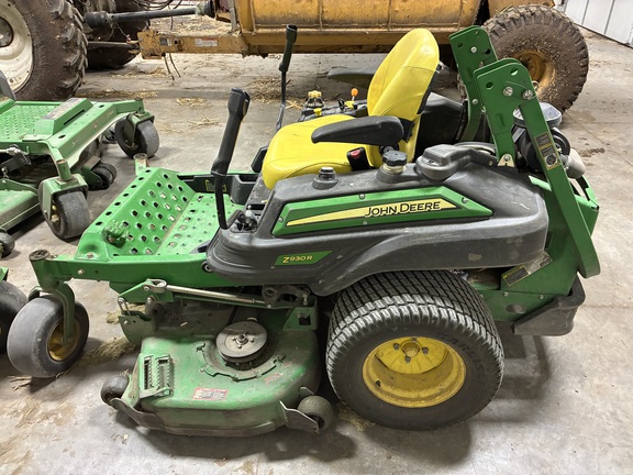 2014 John Deere Z930R Mower/Zero Turn