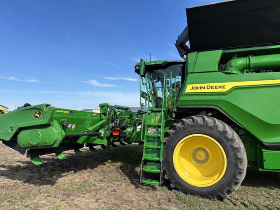 2024 John Deere C12F Header Corn Head