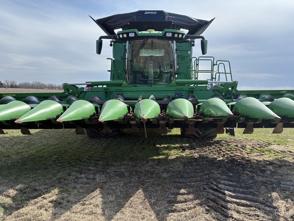 2024 John Deere C12F Header Corn Head