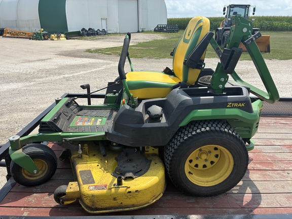 2022 John Deere Z530R Mower/Zero Turn