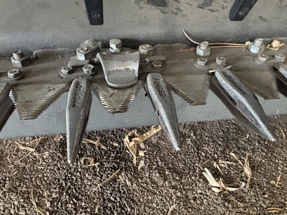 2019 MacDon FD135 Header Combine