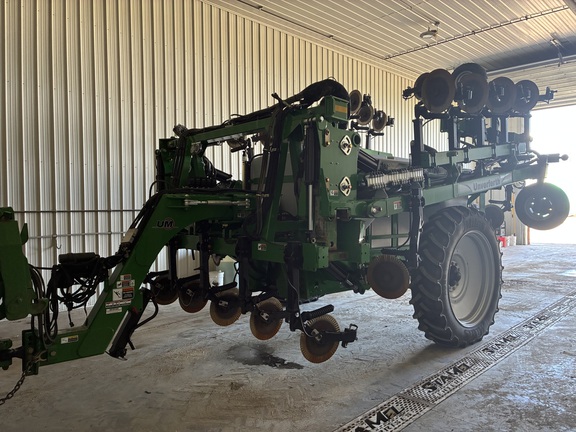2017 Unverferth NUTRIMAX 1800 Sprayer
