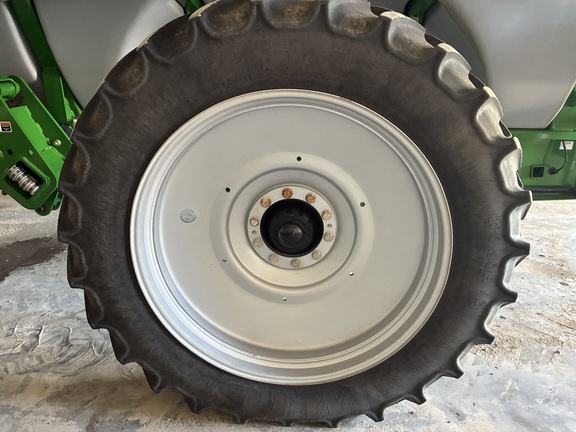 2017 Unverferth NUTRIMAX 1800 Sprayer