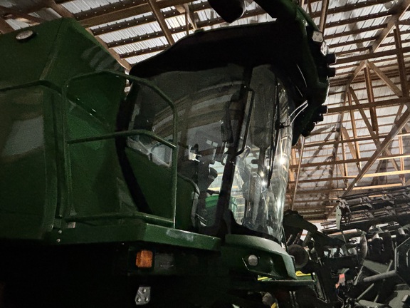 2024 John Deere S780 Combine
