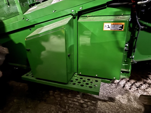 2024 John Deere S780 Combine