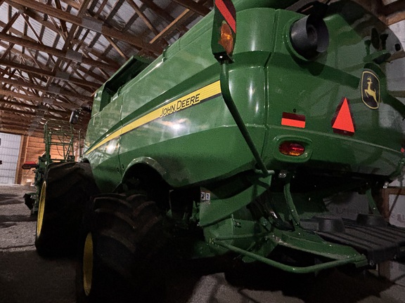 2024 John Deere S780 Combine
