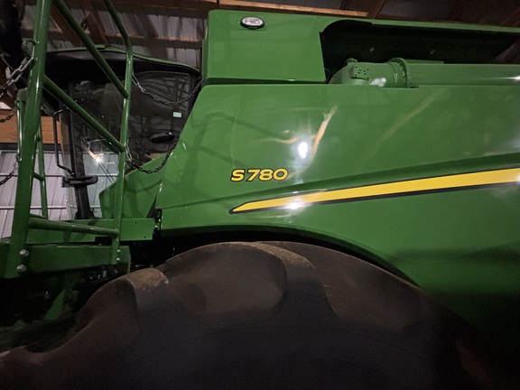 2024 John Deere S780 Combine