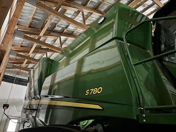 2024 John Deere S780 Combine