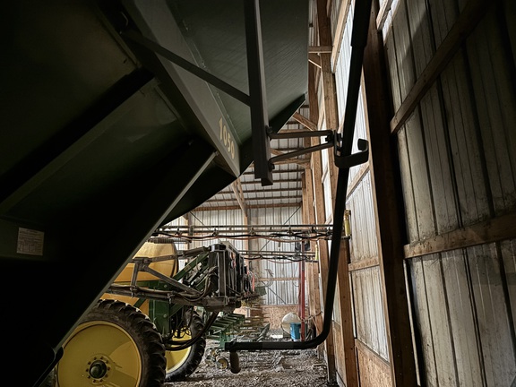 2009 Demco 1050 Grain Cart