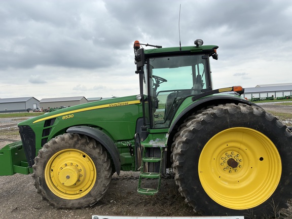 2007 John Deere 8530 Tractor