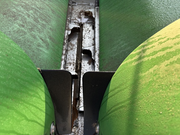 2021 John Deere C8R Header Corn Head