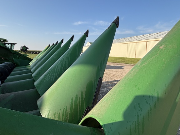 2021 John Deere C8R Header Corn Head