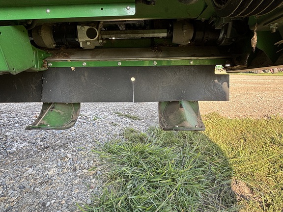 2021 John Deere C8R Header Corn Head