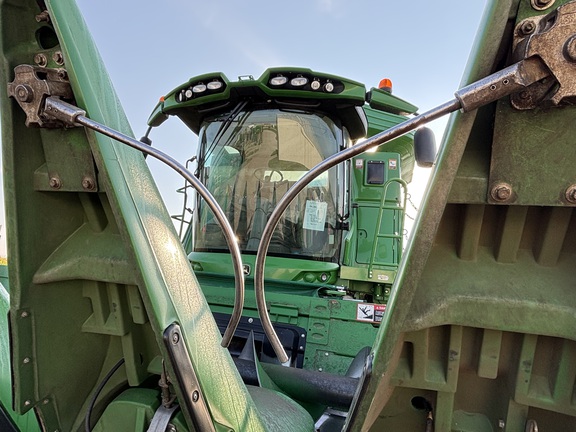 2021 John Deere C8R Header Corn Head
