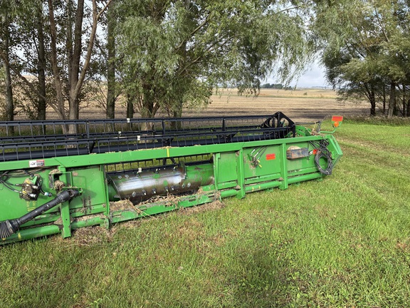 2004 John Deere 625F Header Combine